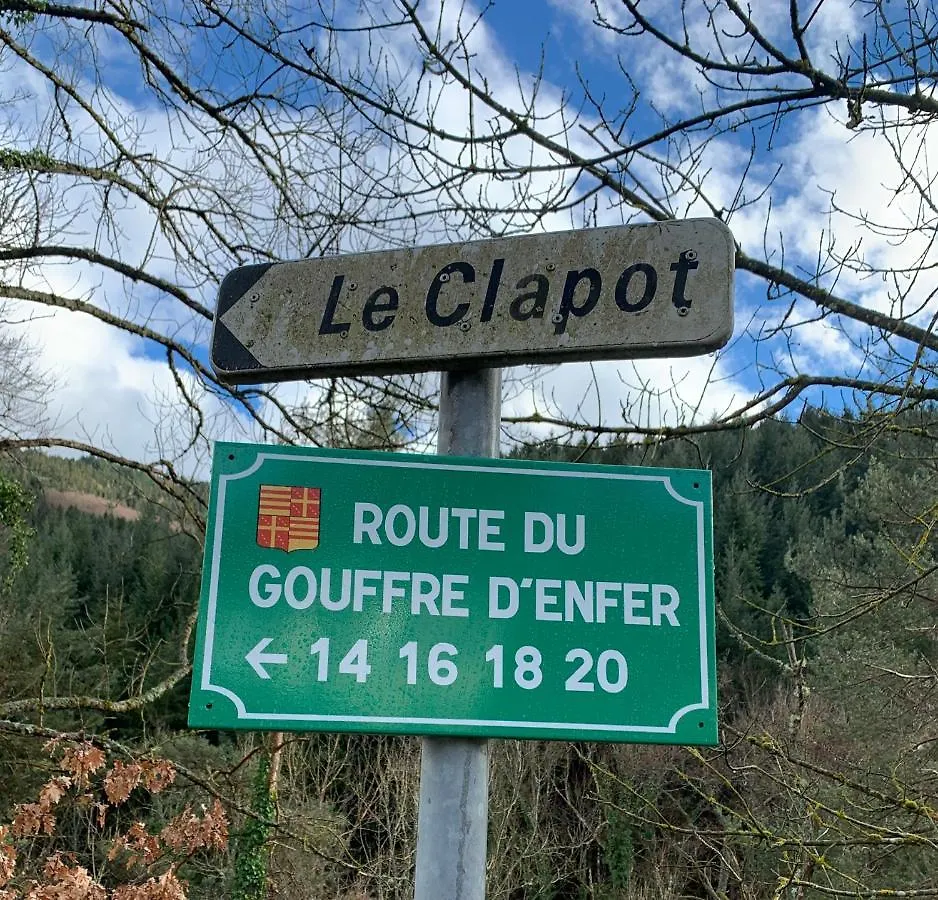 Homestay Le Clapot- Les Iris Apartment Saint-Etienne
